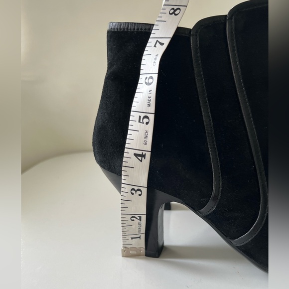 Sofft Black Suede Leather Side Zipper Ankle Boots Victorian Booties Size 9 W - Picture 16 of 16
